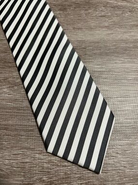 Paul Malone Classic Black & White Striped Men's Silk Tie
